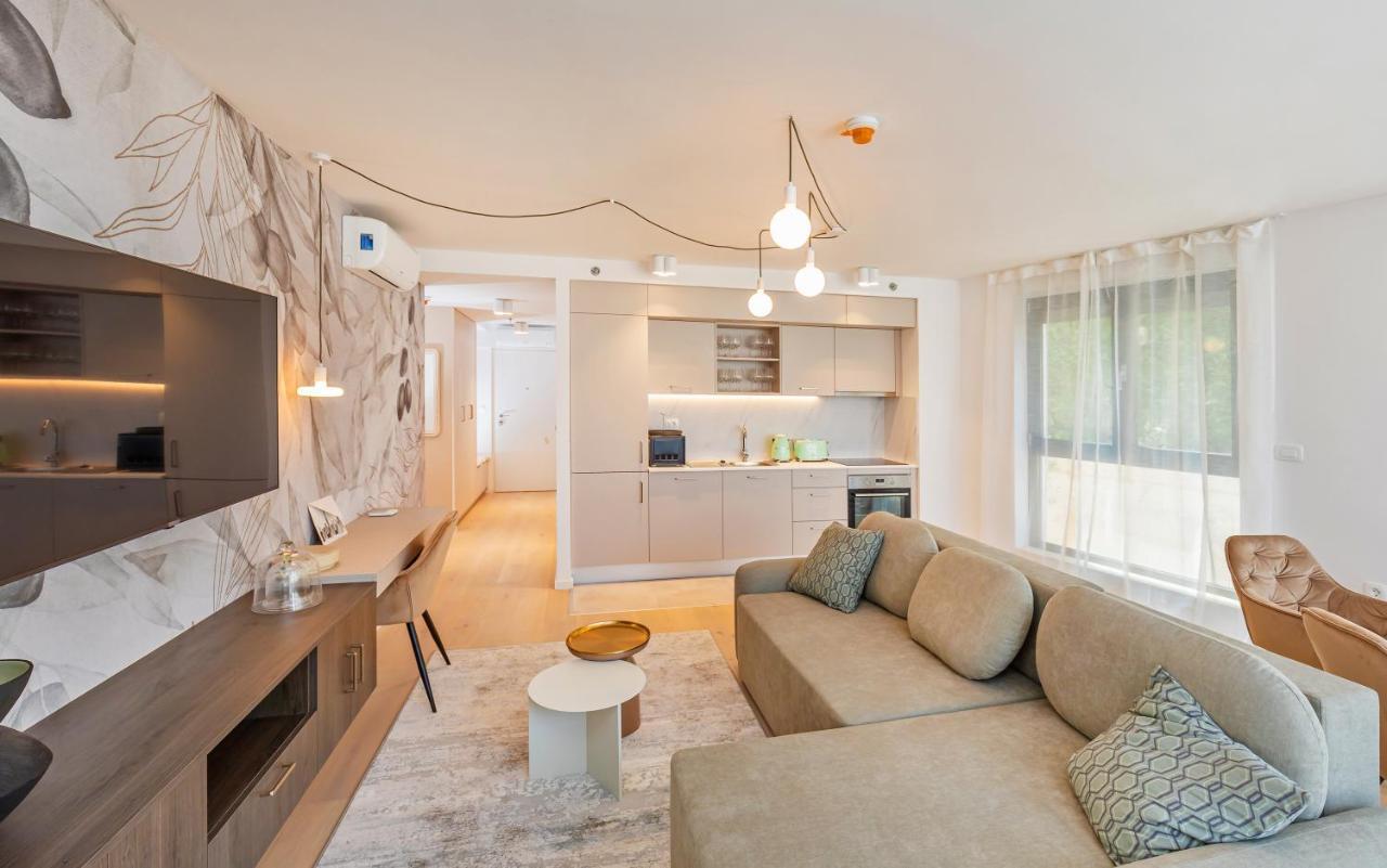 Sunny Lol Port In The Centre Appartement *